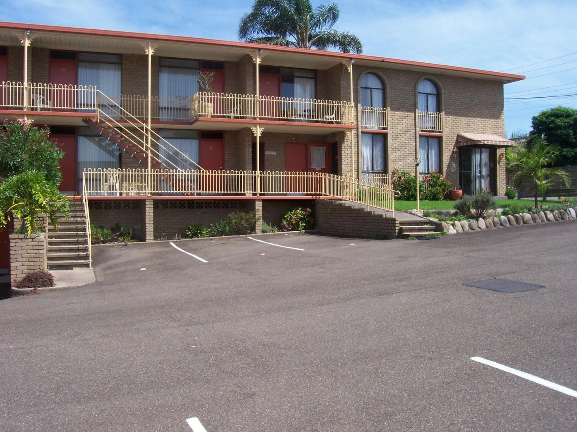 Town Centre Motor Inn เมริมบูลา ภายนอก รูปภาพ